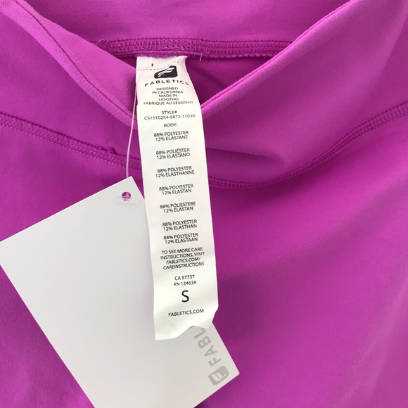 SOLD Fabletics Mid-Rise Powerhold Capri - Picture 6 of 6